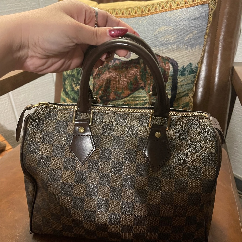 Louis Vuitton Damier Ebene Speedy 25